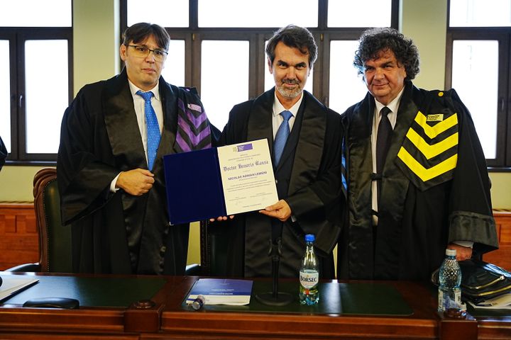 Universitatea Politehnica Timișoara a decernat titlul de Doctor Honoris Causa profesorului Nicolae-Adrian Lemeni, un om cu o capacitate deosebită de a crea punți